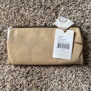 NEW with tags HOBO Lauren Wallet in Parchment